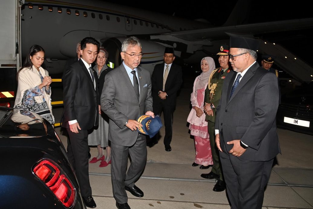 有图/ 元首伉俪抵步伦敦展开为期10天特别访问