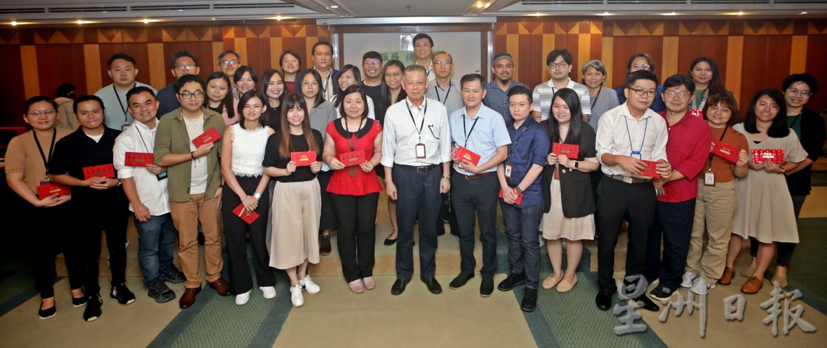 服务精神奖 张聪