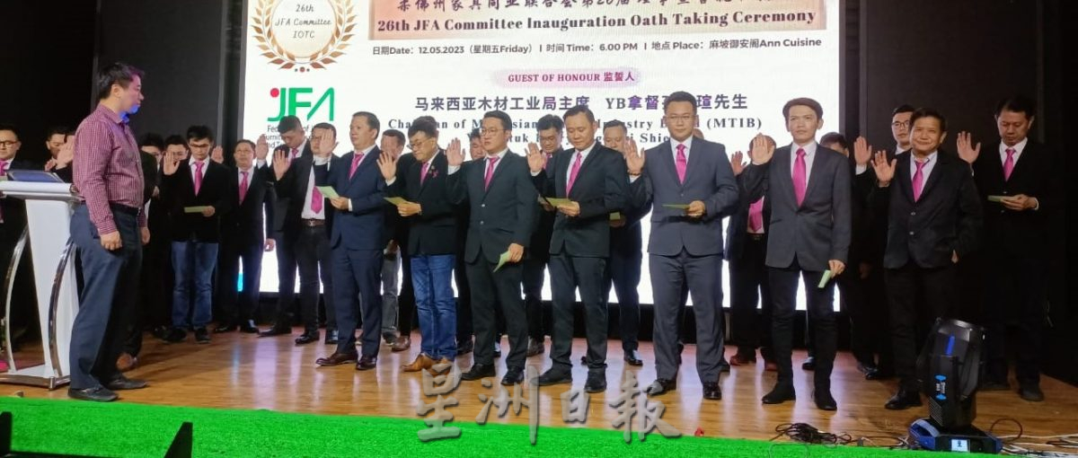 (未签发)全国:新闻:黄友欢:政府需扩大橡胶木翻种计划