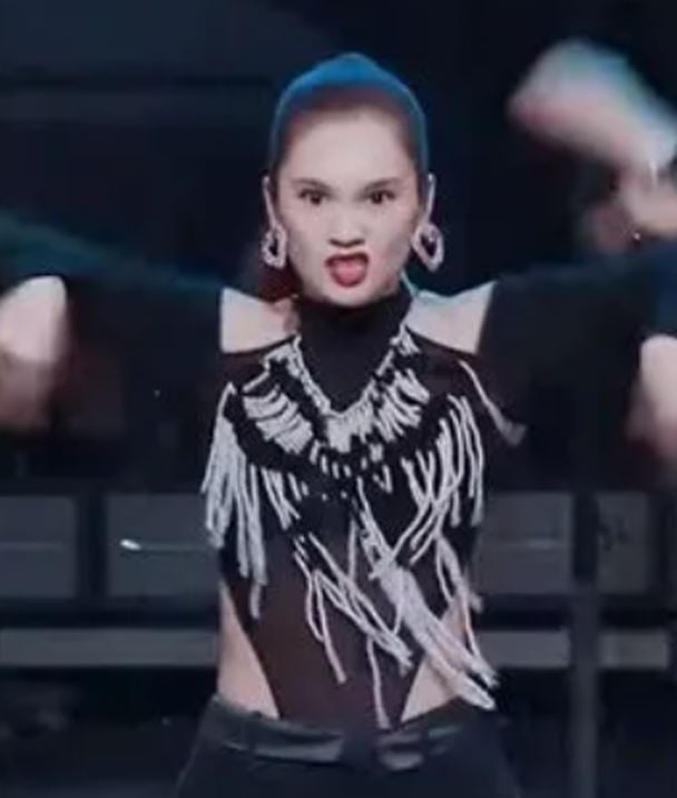 杨丞琳反击被笑跳舞狰狞 钓出专职舞者直点3缺失