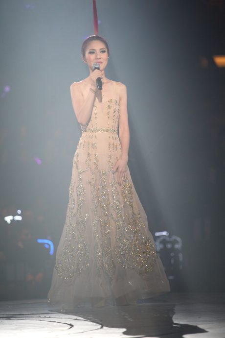 杨千嬅歌衫被恶搞成烧鱿鱼  网力推加盟《小美人鱼》