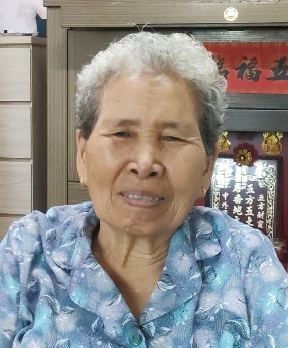 柔:封底(本月22日刋)这些人,那些事:古来武吉峇都新村帛金会向办丧的会员伸出援手