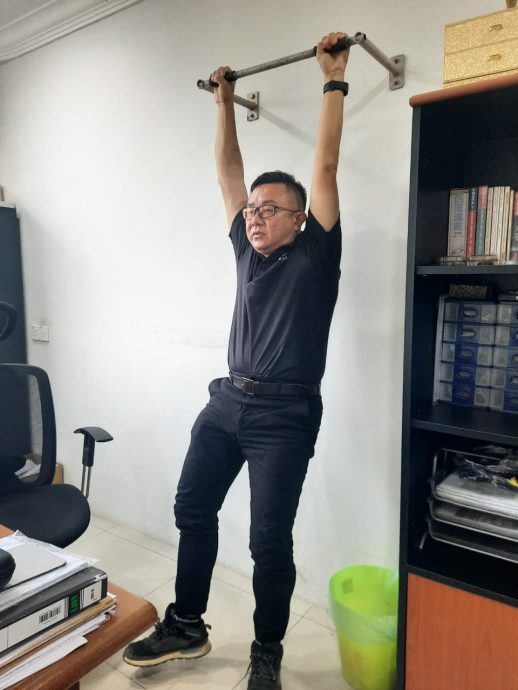 柔:封底:今日面谱:陈辉腾通过运动让生活重返正规