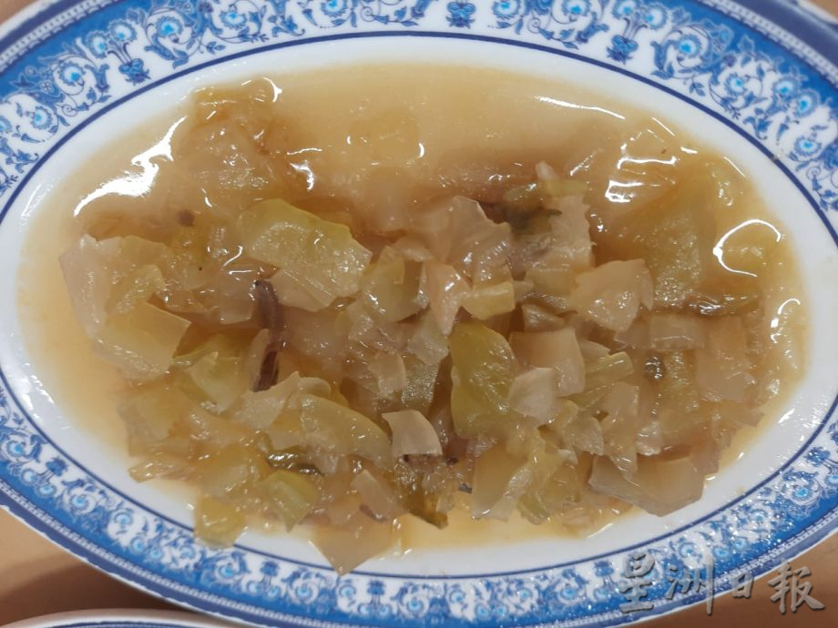 柔：食客指路（5月16日刊）：巴生肉骨茶落户麻坡，食客都赞好