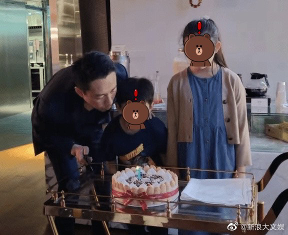 汪小菲曝光儿女正面照  大S震怒：交由律师处理