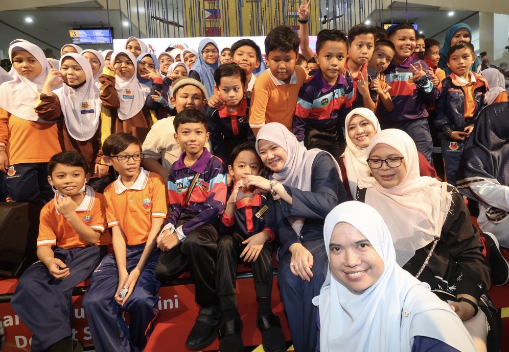 法丽娜:教育部和SPP积极行动,解决ISMP毕业生供过于求问题