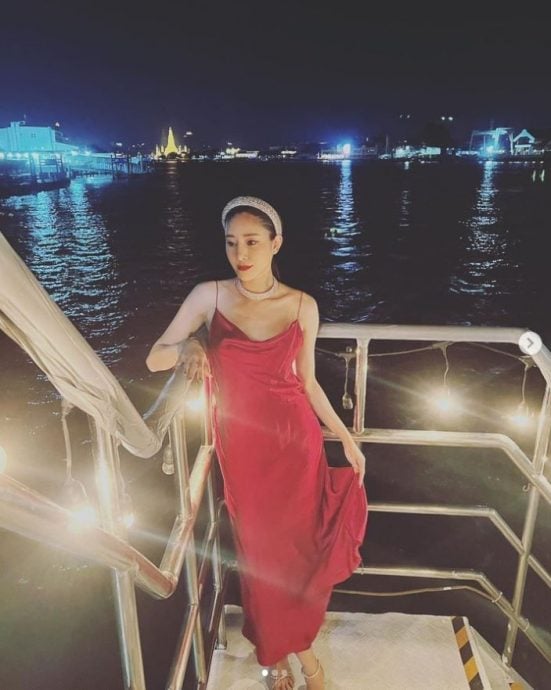 泰女星Tangmo坠河案判决出炉 母牵手被告出庭网看傻眼