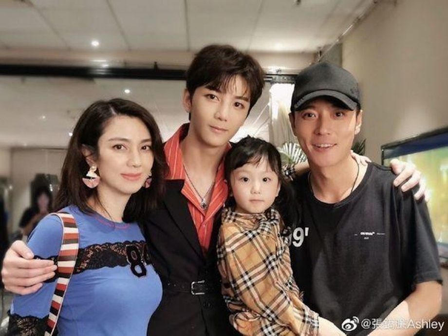 洪欣张丹峰离婚|闺蜜蔡少芬神预言成真  一眼看穿张丹峰“坏坏的”	