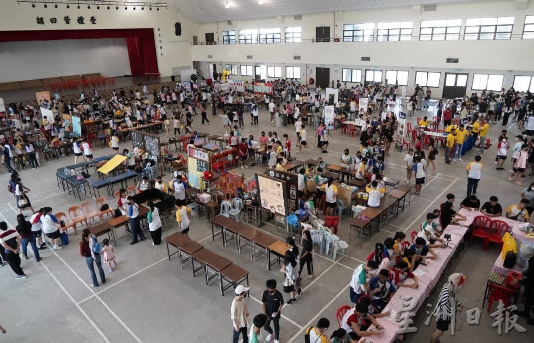 深斋中学校庆义卖会暨娱乐市开市！ 好看好吃好玩如同园游会兼作品秀