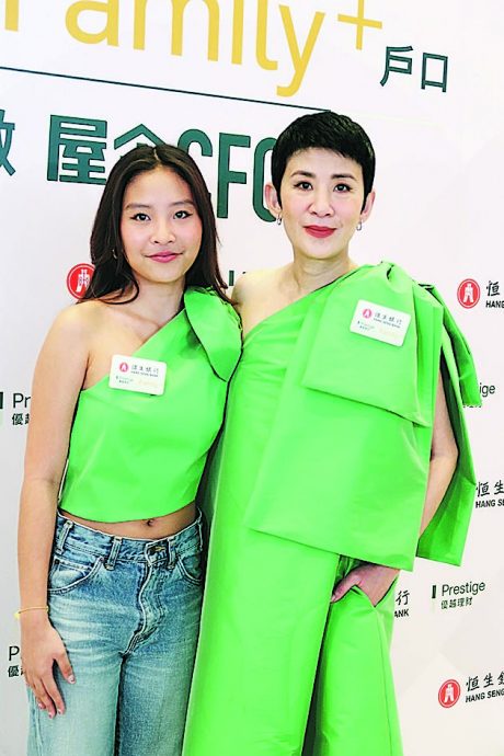 演戏被陈是知翻白眼 吴君如想郑中基出手教女