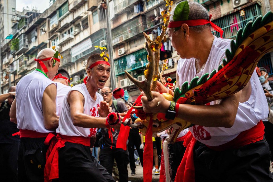 澳门举行鱼行醉龙节 希望保渔民平安 气氛热闹