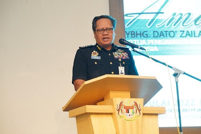 独家|更新驾照10年非“免罚金錍”  陆交局总监：拖欠罚单入黑名单