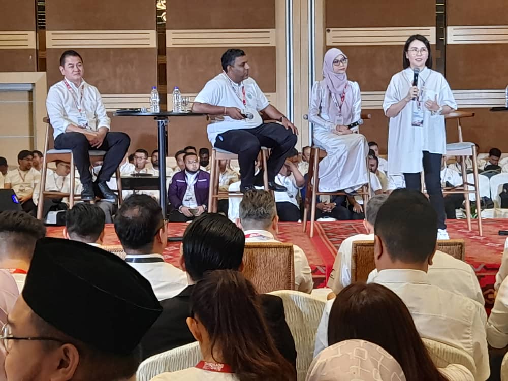 王晓庭/团结政府大会