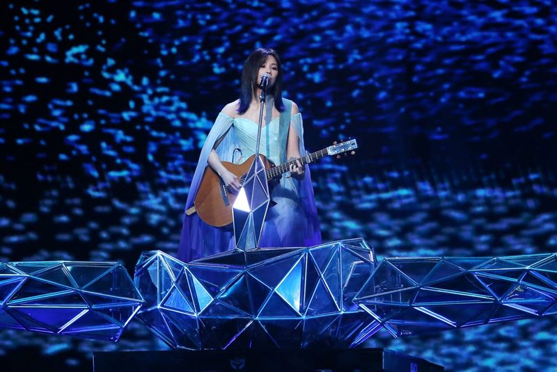 相隔23年再同台陈绮贞  蔡健雅笑称上世纪歌手