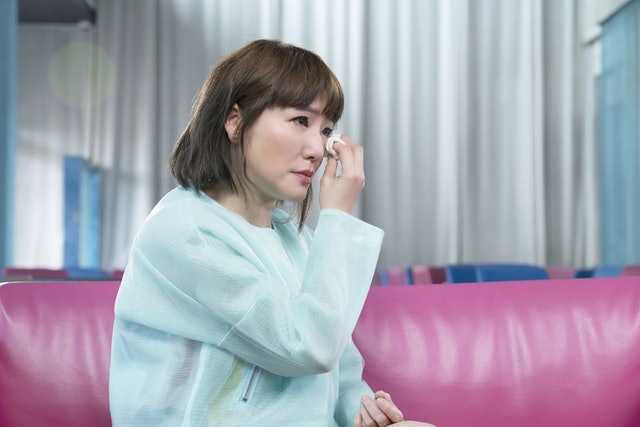 知名形象指导张学润烧炭亡 罗霖发现门反锁报警揭悲剧