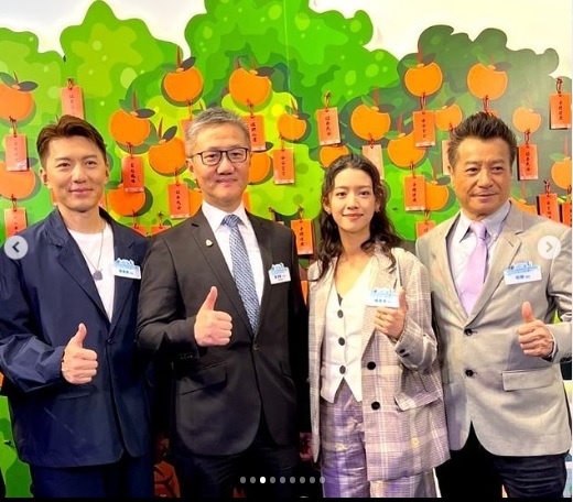 石修同框警队一哥 被网敲碗一起拍戏