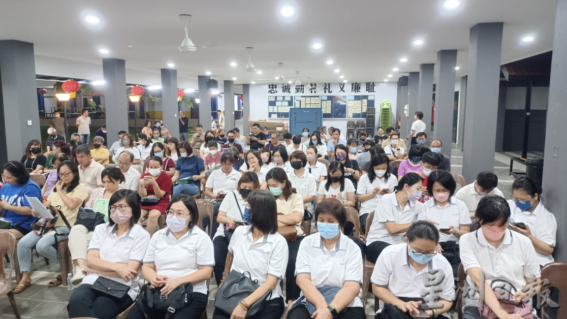 秘密投票制有人唱票监票 家协改选如大选