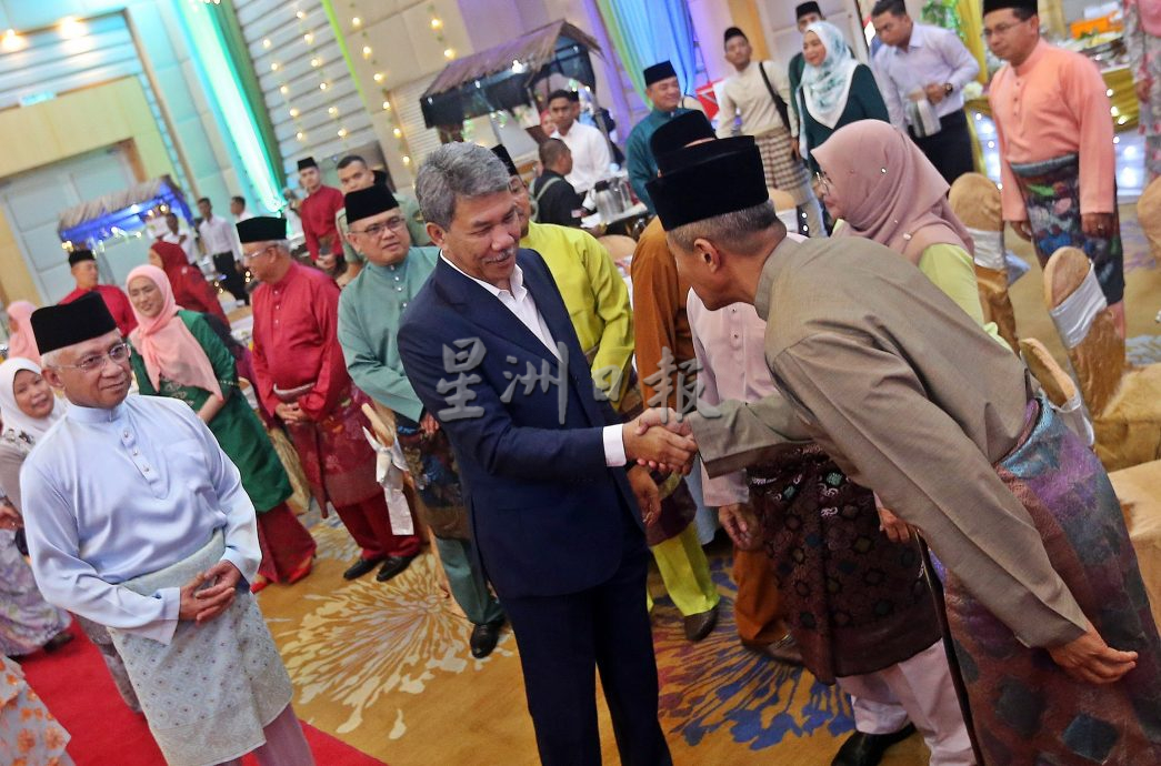 空军学员称被霸凌事件/ 莫哈末哈山:涉及霸凌的官员会被开除