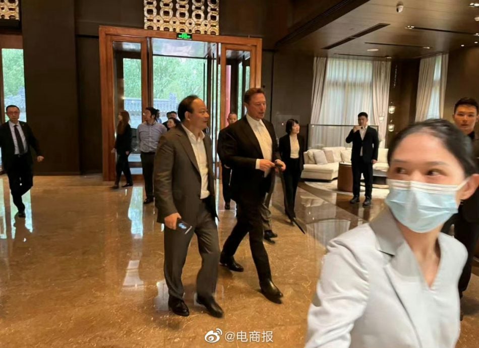 网传马斯克与宁德时代董事长曾毓群会面