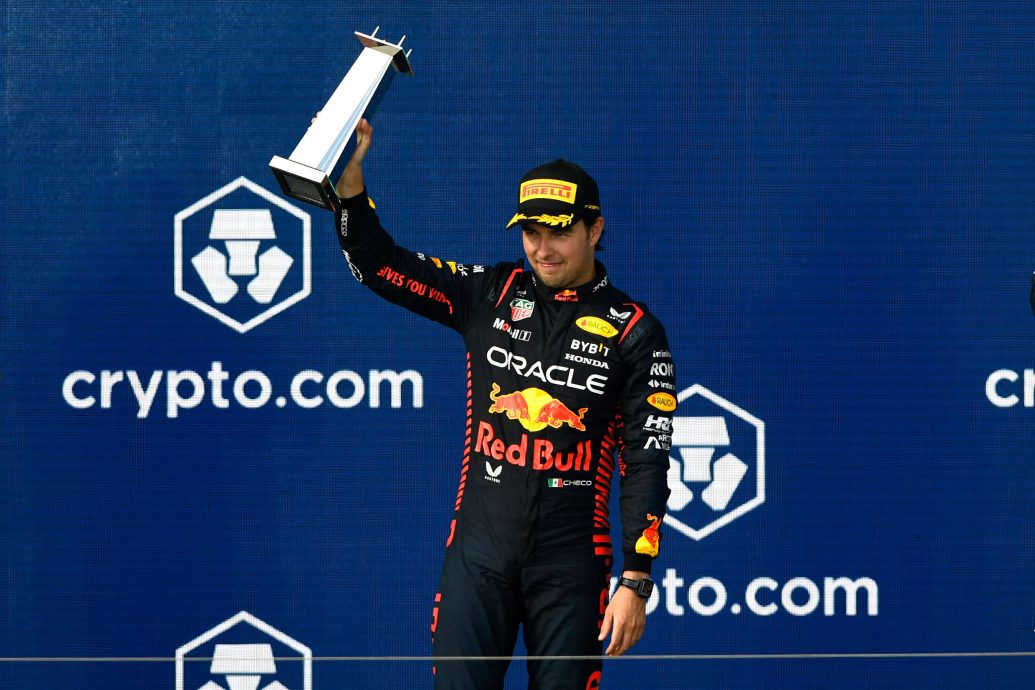 美国站F1大赛车| 第9位发车上演街道大超车  维斯塔潘大逆袭夺冠