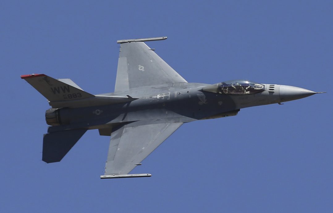 美放行盟友F-16战机援乌 俄:西方将招巨大风险