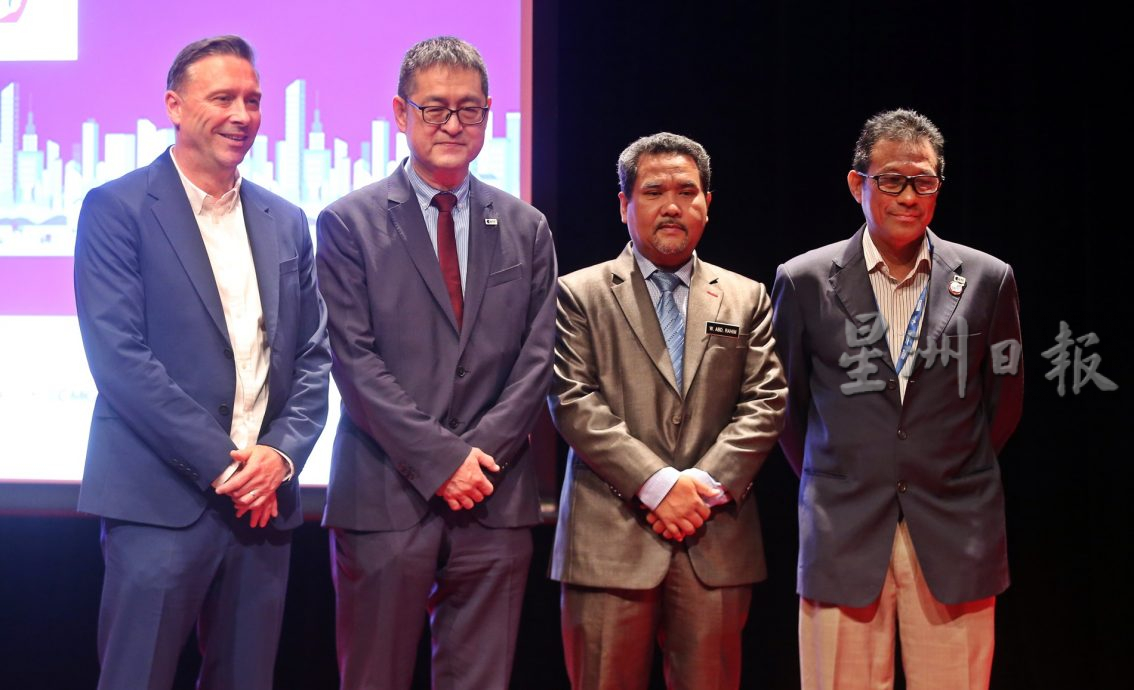 聂纳兹米:17亿令吉拨款供全国排污项目