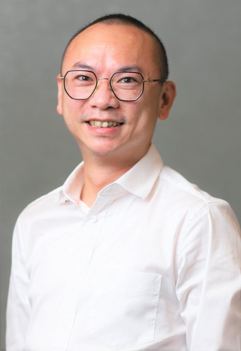 肉干档帐篷阻碍路口视线 怡市厅2卡车人员清拆