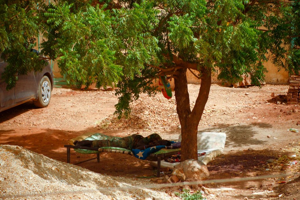 苏丹内乱|双方达成7日停火协议 卡塔尔大使馆遇袭