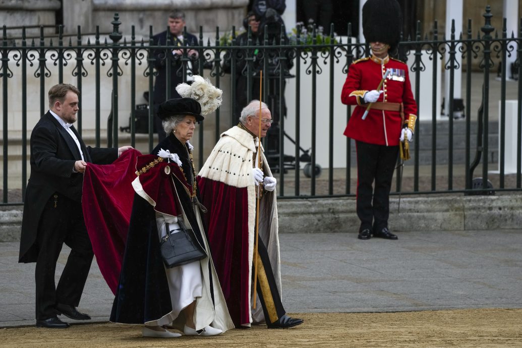 英相形容“一个巨大民族自豪感的时刻”来临