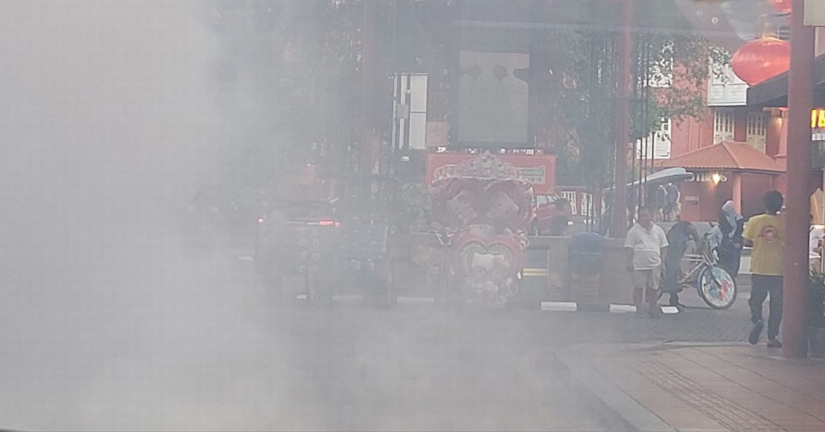 蚊症来袭 老街大规模喷蚊雾