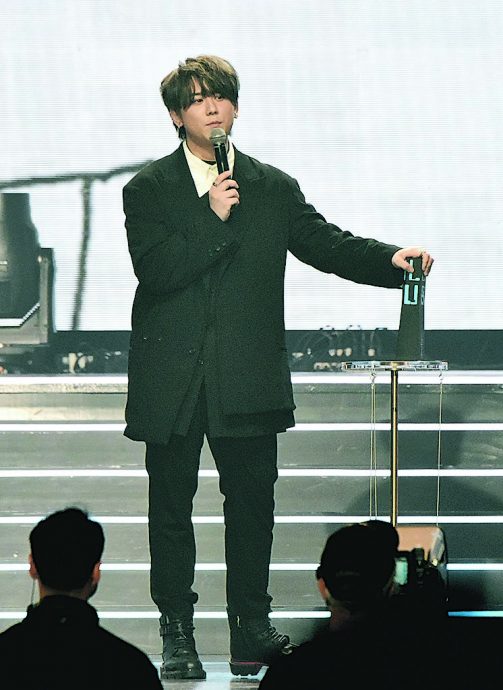 被姜涛惹怒？ MIRROR做访问独欠AK