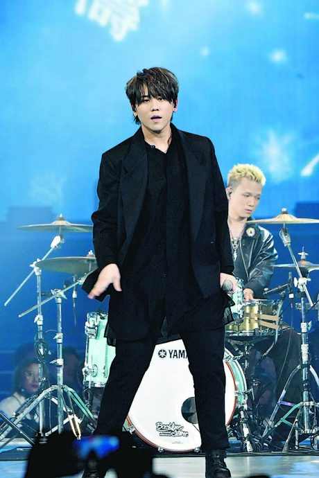 被姜涛惹怒？ MIRROR做访问独欠AK