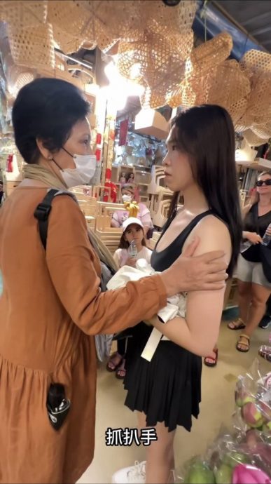 视频|游曼谷周末市集手机被扒 红网当场智抓女小偷