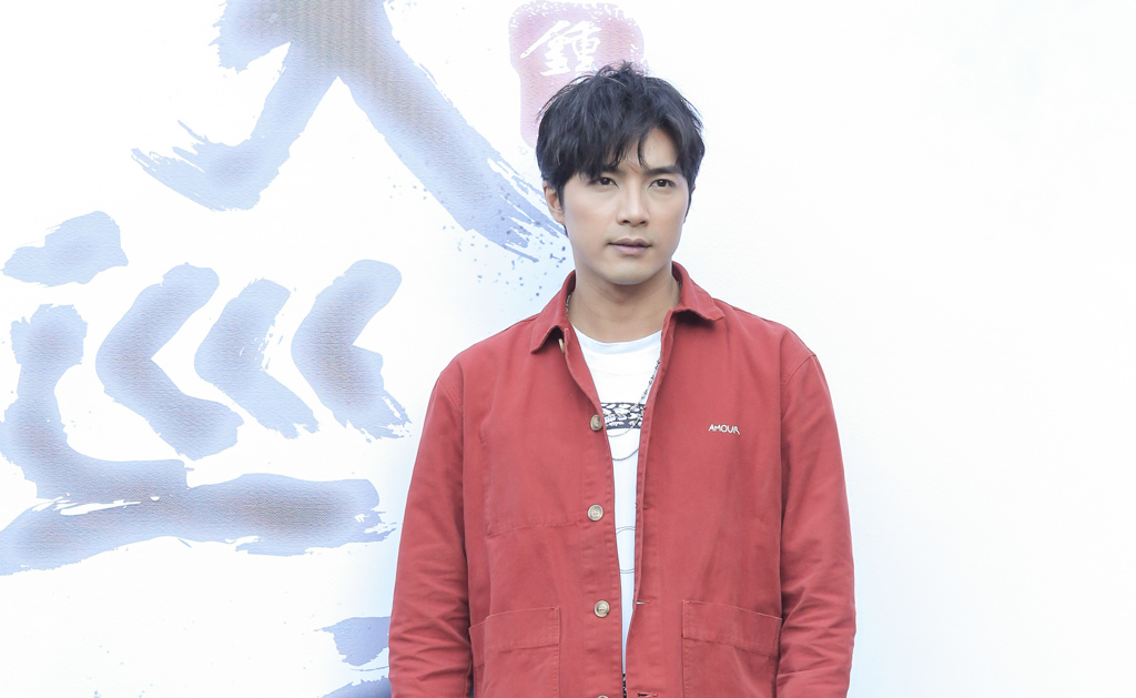 贺军翔再被爆对张勋杰动手 呛“没钱的人就好好做事”