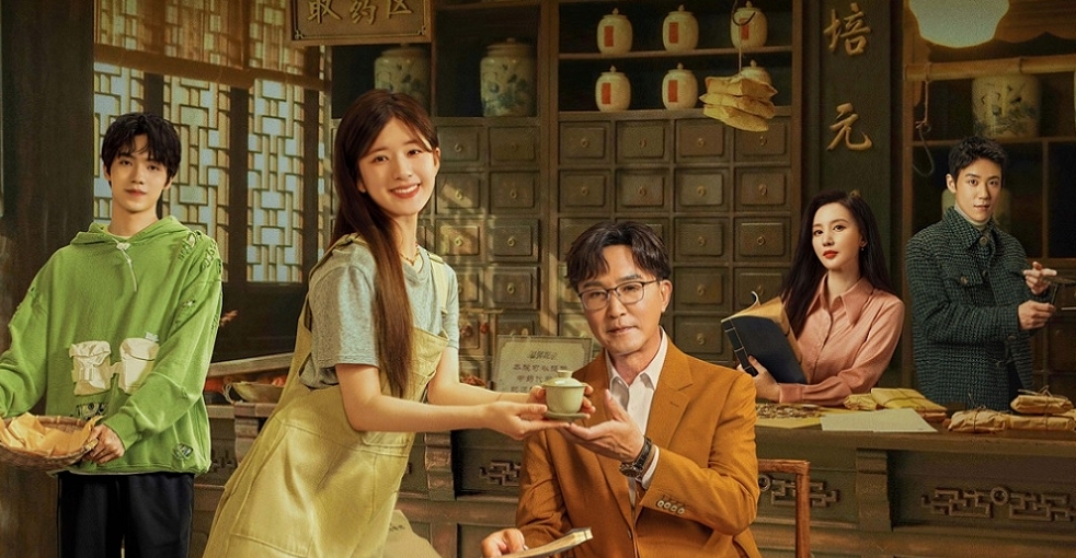 赵露思“猫眼烟熏妆”直播带货 遭酸老10岁大翻车