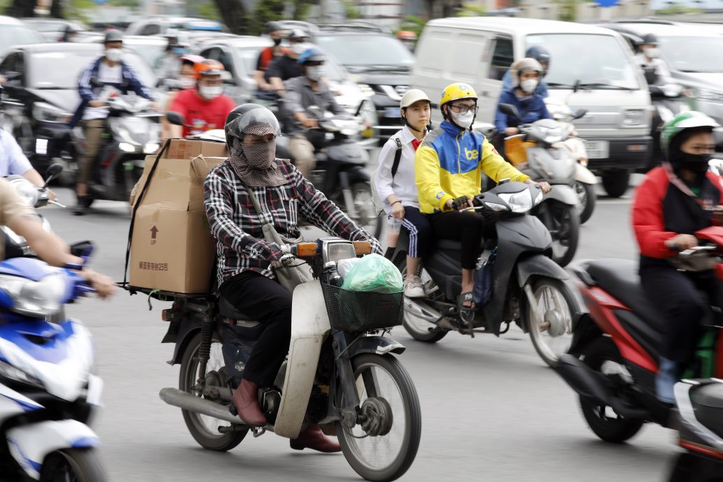 越寮泰三国热浪创纪录 适逢烟霾季节 加剧高温