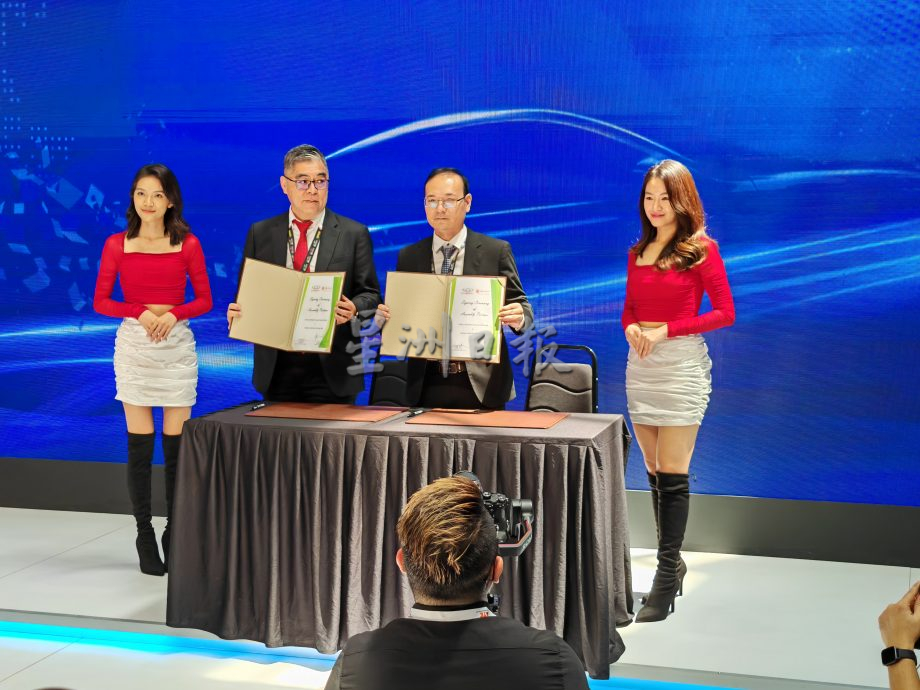 车展/Inokom本地组装奇瑞汽车