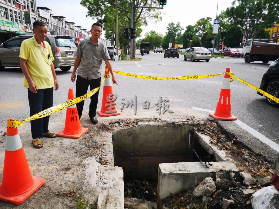 铁栏杆石墩频被偷撞毁 路口考虑改做沟盖