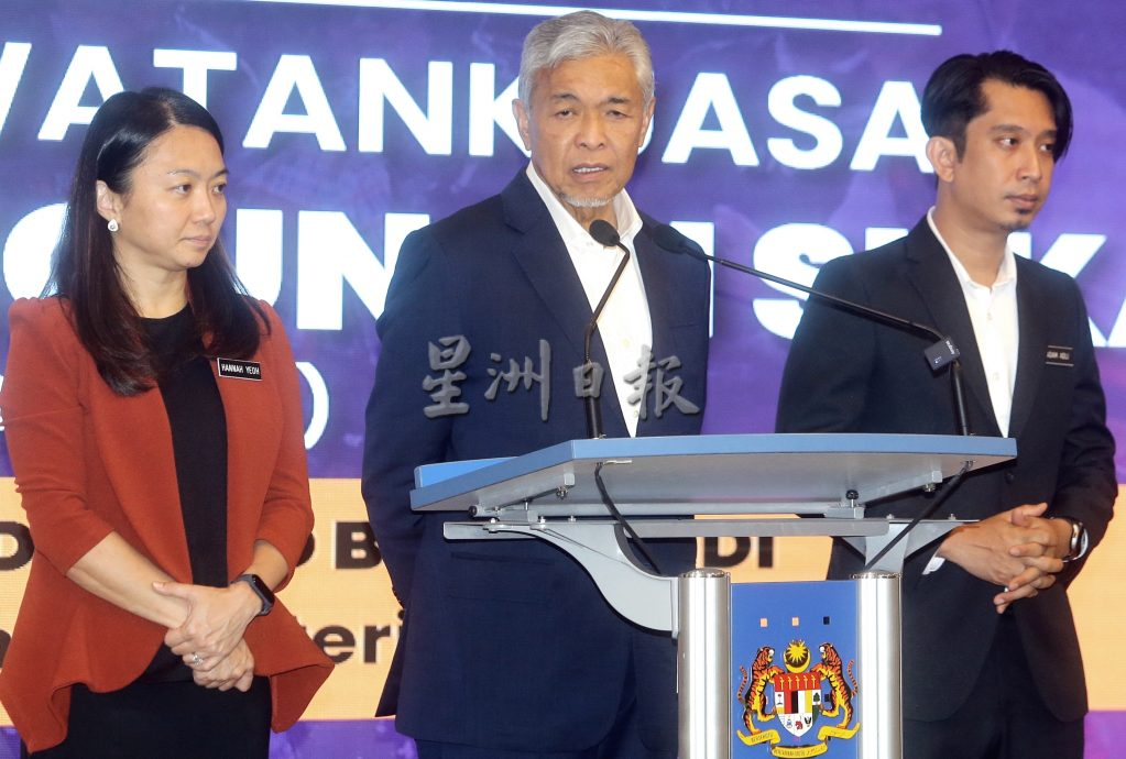 阿末扎希:19成员党领袖不曾讨论邀伊党加入团结政府事宜