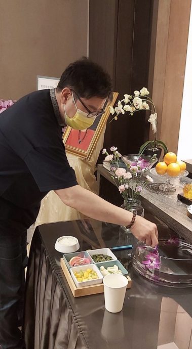 陈今佩爆杨小萍生前失智6年 经纪人怒斥:积点口德