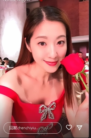 陈自瑶蔡思贝世纪同框零交流 一提对方喊停