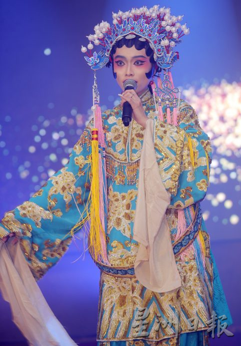 霹:封底主文/《K歌之王》总决赛 王凯诺《如愿》夺本年度K歌之王