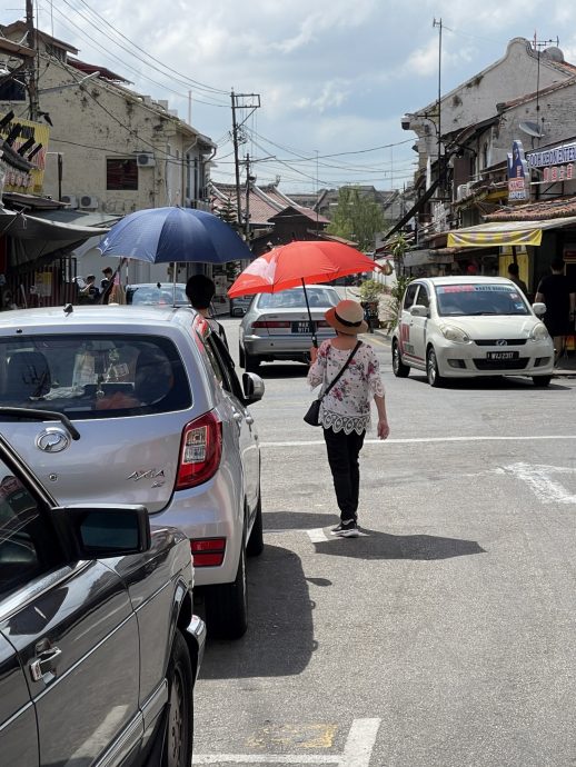领袖商家:确保解决关键问题 鸡场街无车区需考虑周全