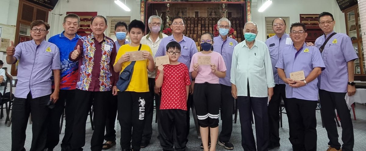 黄种霖指江夏堂关心宗亲福利也不忘教育