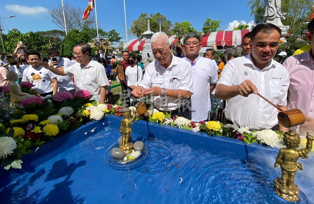 林冠英对国行意外宣布升息25基点感到意外和失望