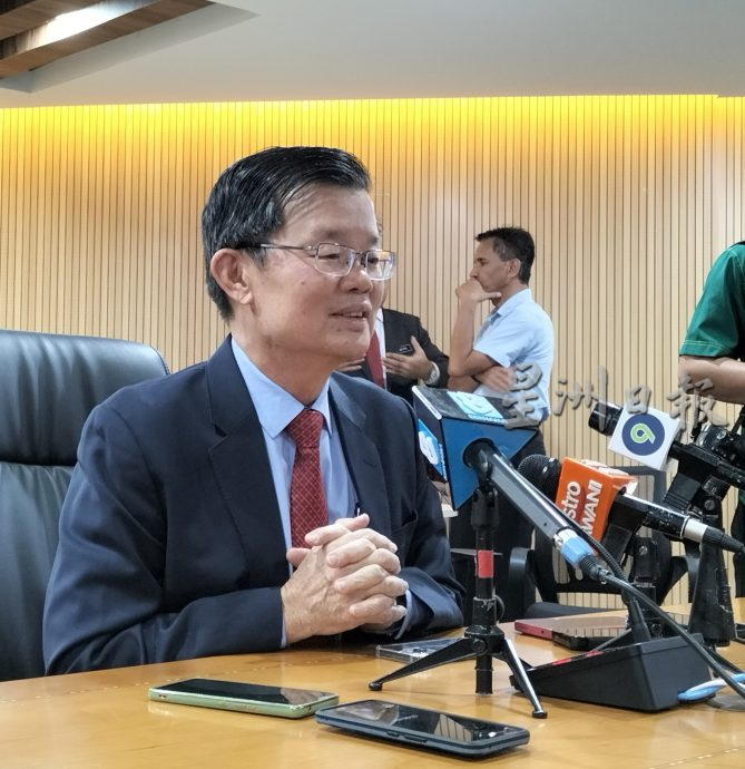 槟行动党议员酝酿“倒曹行动”? 曹观友:未读报道暂不评论