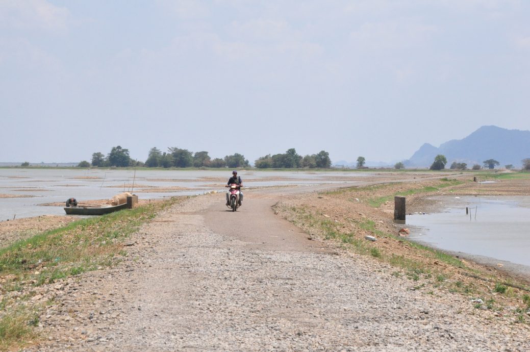 酷热旱季致1992年“沉没”在知马打苏水坝旧路二度浮现,水位下降情况未如2016年严重