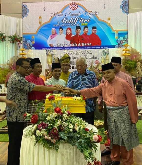 马哈基尔：吉打国阵仍审核州选候选人。