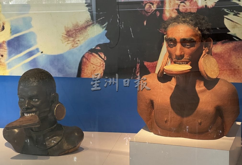 （古城封底主文）《用眼睛去旅游》：美容博物馆