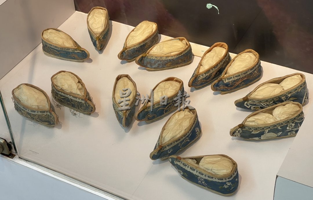 （古城封底主文）《用眼睛去旅游》：美容博物馆